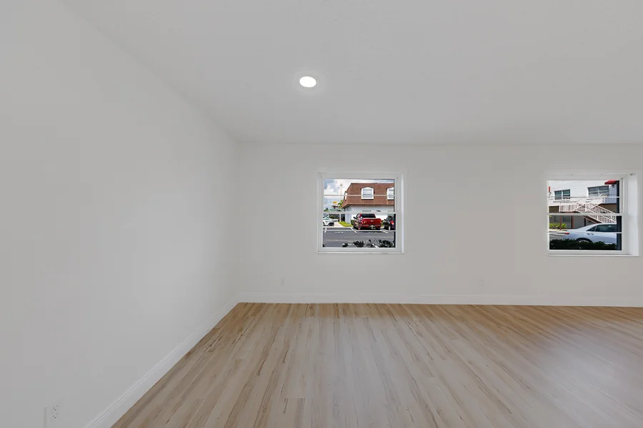 Real estate photography — 9218 Tudor Drive unit 101, Tampa, Florida, 33615 | 4D Productions
