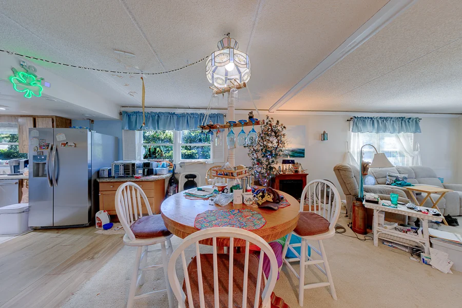 Real estate photography — 12300 Park Boulevard North, Seminole, Florida, 33772 | 4D Productions