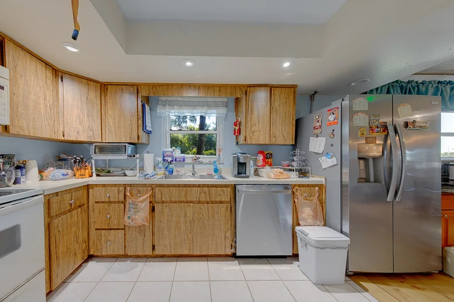 Real estate photography — 12300 Park Boulevard North, Seminole, Florida, 33772 | 4D Productions