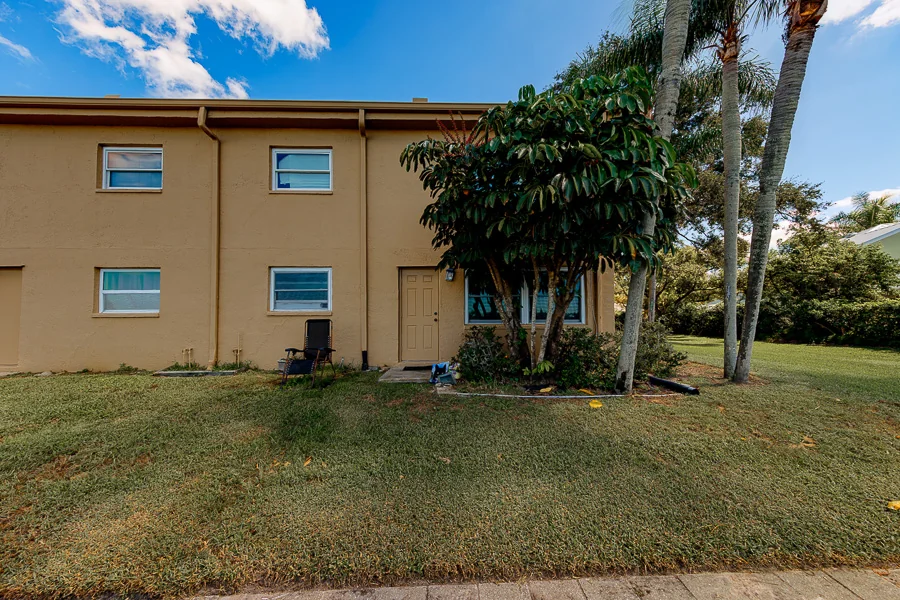 Real estate photography — 12300 Park Boulevard North, Seminole, Florida, 33772 | 4D Productions