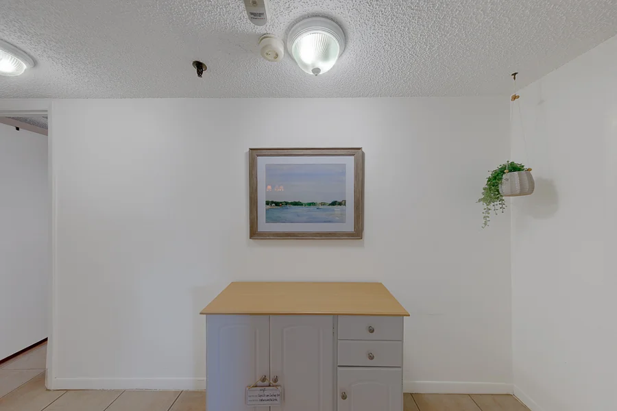 Real estate photography — 19531 Gulf Boulevard, 307, Indian Shores, Florida, 33785 | 4D Productions