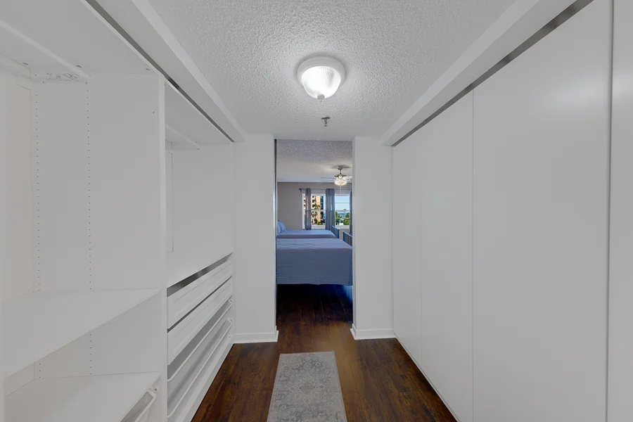 Real estate photography — 19531 Gulf Boulevard, 307, Indian Shores, Florida, 33785 | 4D Productions