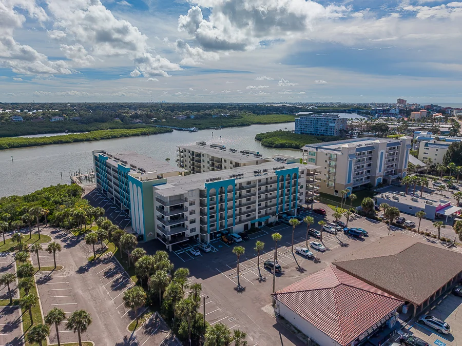 Real estate photography — 19531 Gulf Boulevard, 307, Indian Shores, Florida, 33785 | 4D Productions