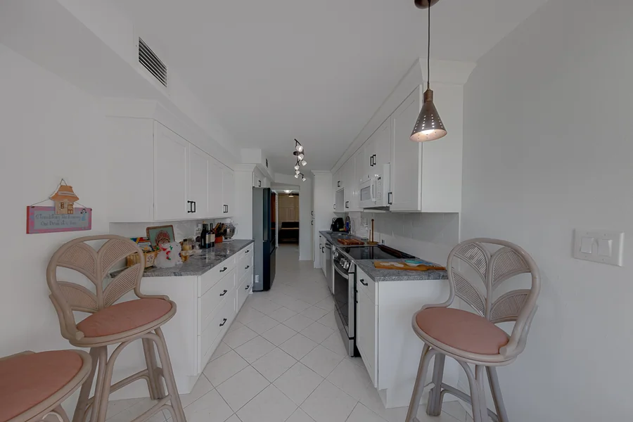 Real estate photography — 4885 1st Street Northeast, St. Petersburg, Florida, 33703 | 4D Productions