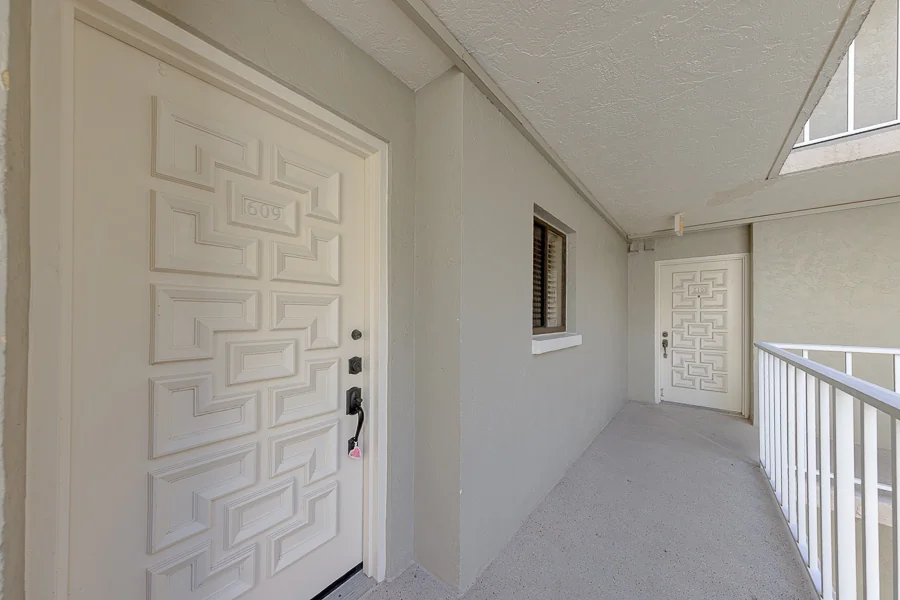 Real estate photography — 500 North Osceola Avenue, 609, Clearwater, Florida, 33755 | 4D Productions
