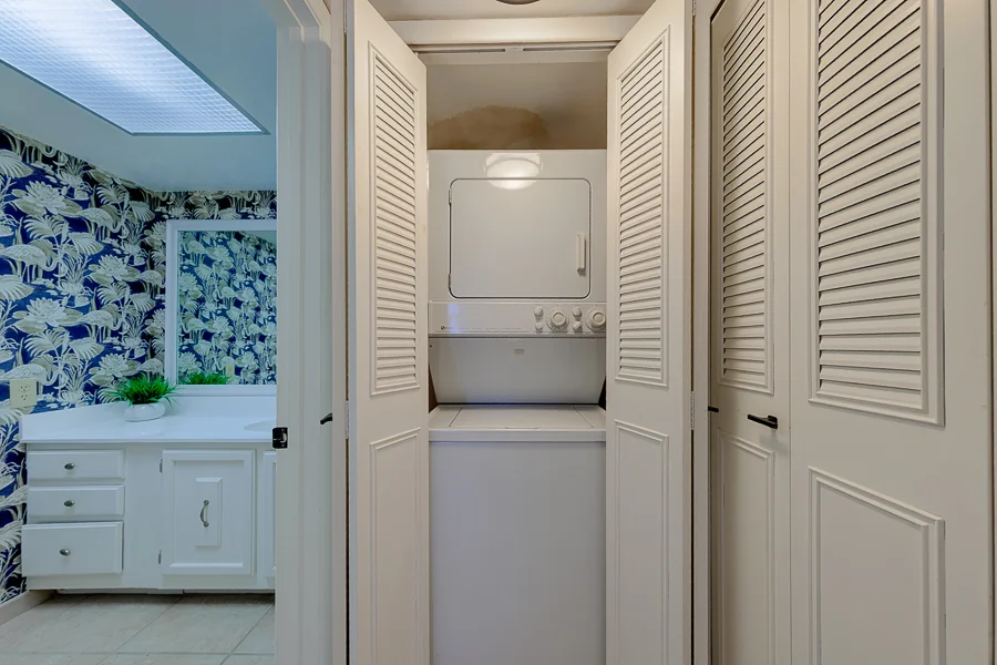 Real estate photography — 500 North Osceola Avenue, 609, Clearwater, Florida, 33755 | 4D Productions
