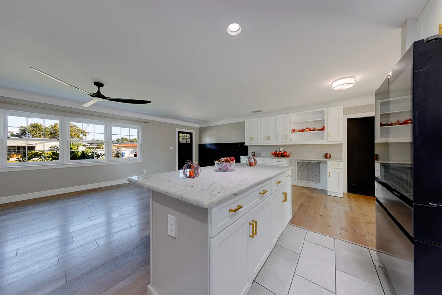 Real estate photography — 5688 34th Avenue North, St. Petersburg, Florida, 33710 | 4D Productions