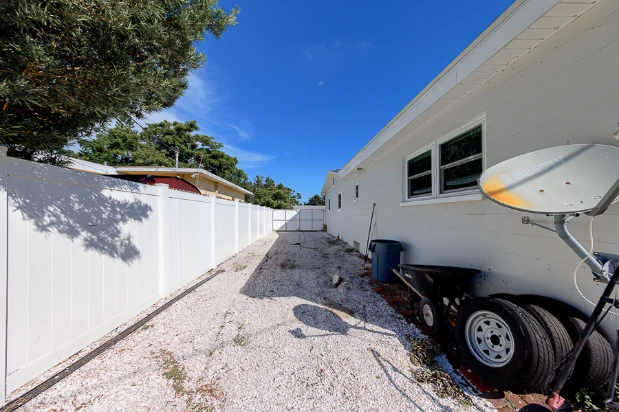 Real estate photography — 5688 34th Avenue North, St. Petersburg, Florida, 33710 | 4D Productions