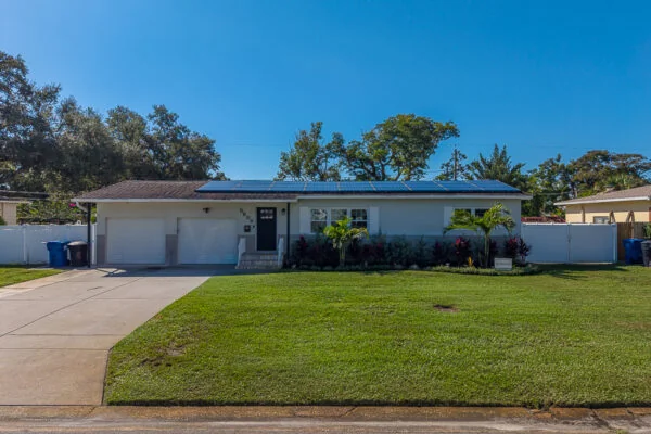 Real estate photography — 5688 34th Avenue North, St. Petersburg, Florida, 33710 | 4D Productions