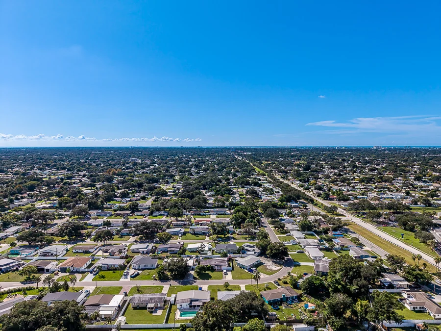 Real estate photography — 5688 34th Avenue North, St. Petersburg, Florida, 33710 | 4D Productions