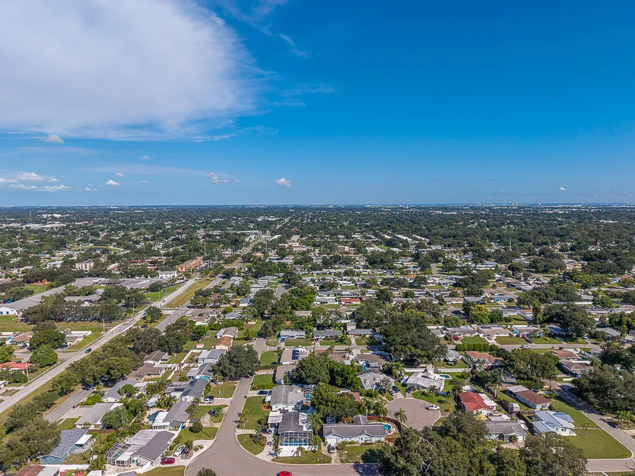 Real estate photography — 5688 34th Avenue North, St. Petersburg, Florida, 33710 | 4D Productions