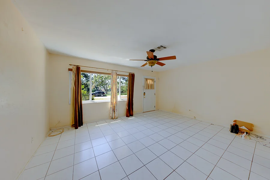 Real estate photography — 811 69th Avenue South, St. Petersburg, Florida, 33705 | 4D Productions