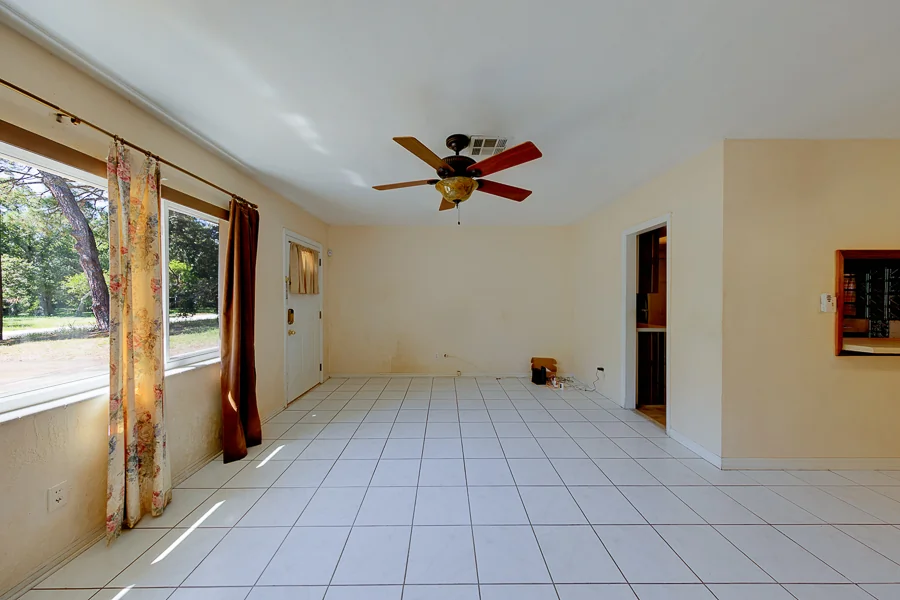 Real estate photography — 811 69th Avenue South, St. Petersburg, Florida, 33705 | 4D Productions