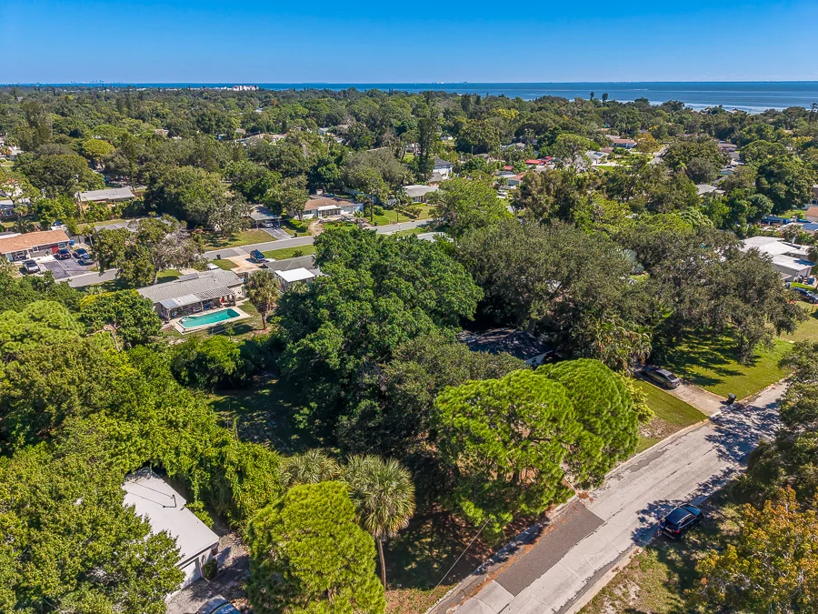 Real estate photography — 811 69th Avenue South, St. Petersburg, Florida, 33705 | 4D Productions