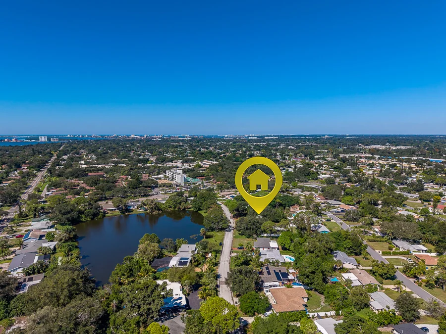 Real estate photography — 811 69th Avenue South, St. Petersburg, Florida, 33705 | 4D Productions