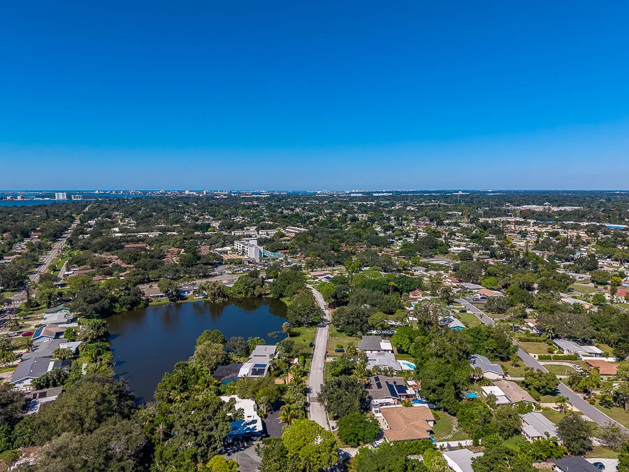 Real estate photography — 811 69th Avenue South, St. Petersburg, Florida, 33705 | 4D Productions