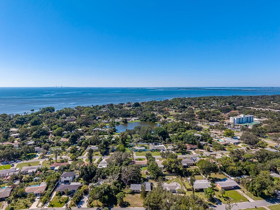 Real estate photography — 811 69th Avenue South, St. Petersburg, Florida, 33705 | 4D Productions